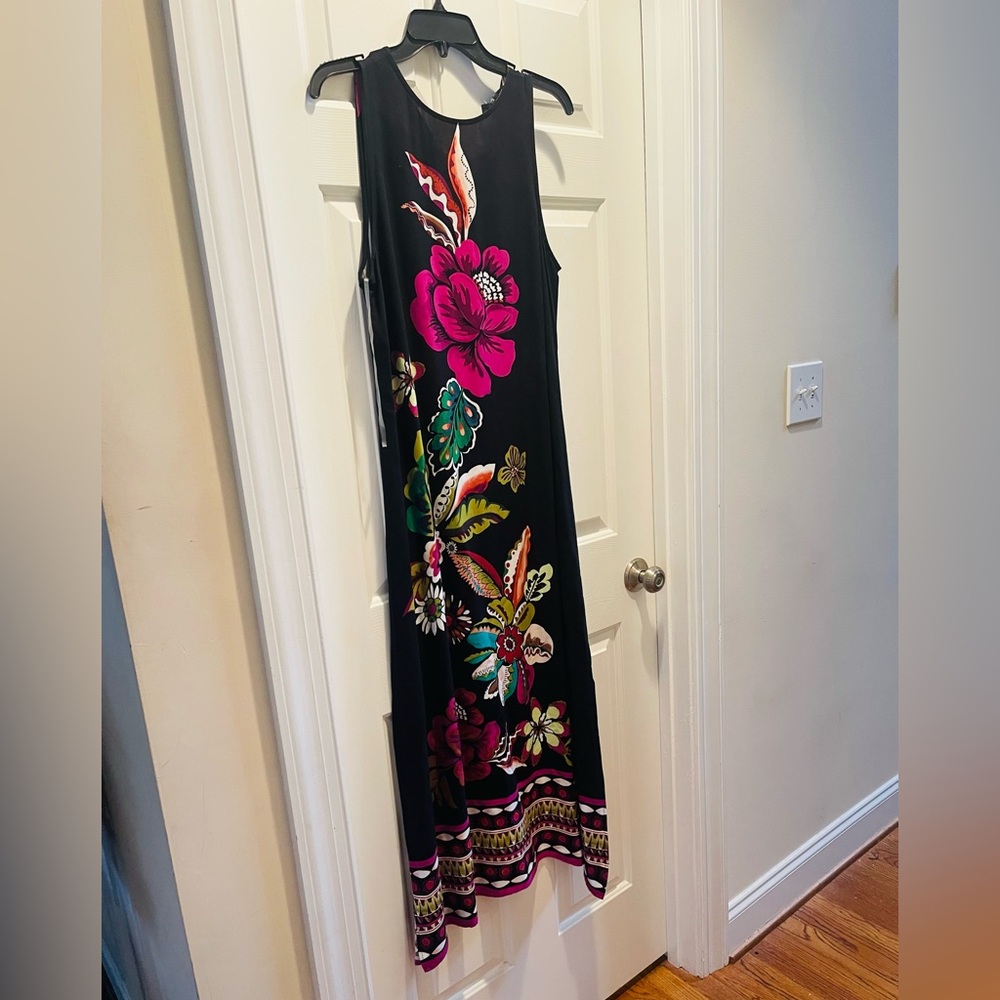 Beautiful Floral Tea Length Dress